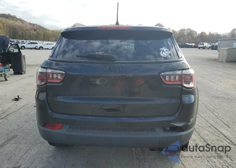 2018 Jeep Compass Latitude z USA, uszkodzony, nr VIN 3C4NJDBB6JT482566